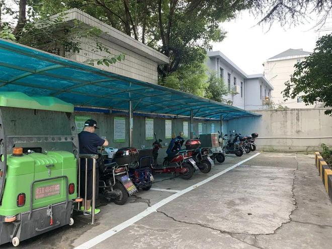 彭浦新村街道启动全区首个电动自行车安全"零隐患"社区试点